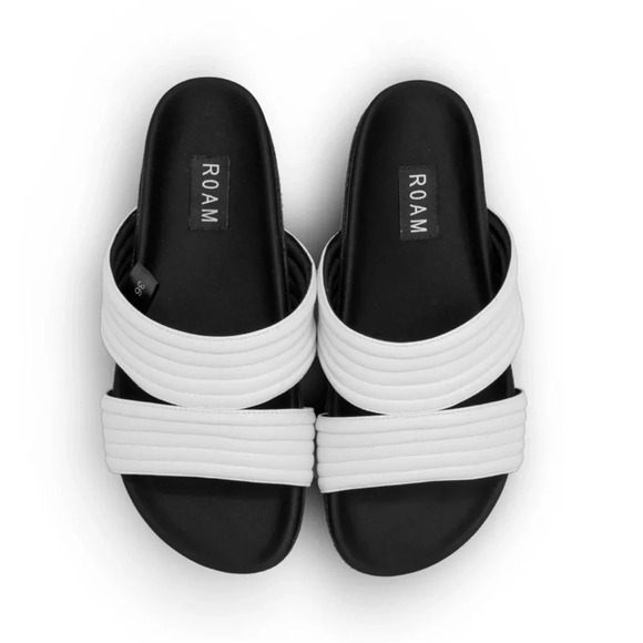 ROAM CRESCENT QUILT SANDALS WHITE VEGAN LEATHER Size 39 - Picture 1 of 9